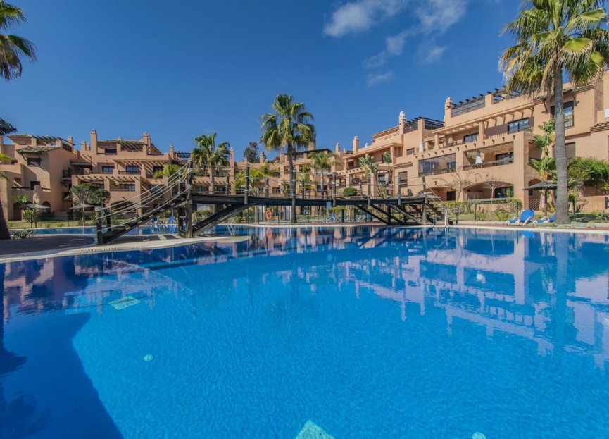 Resale - Ground floor apartment - Estepona - Hacienda del Sol