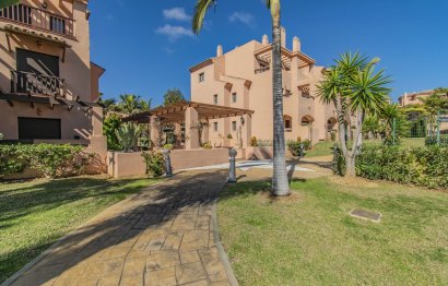 Resale - Ground floor apartment - Estepona - Hacienda del Sol