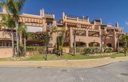 Resale - Ground floor apartment - Estepona - Hacienda del Sol