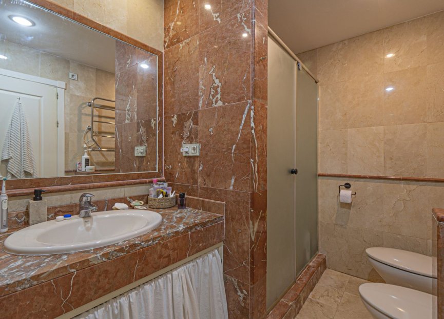 Resale - Ground floor apartment - Estepona - Hacienda del Sol