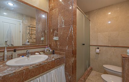 Resale - Ground floor apartment - Estepona - Hacienda del Sol