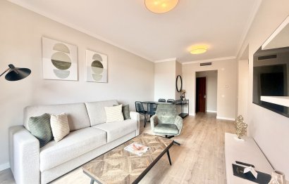 Resale - Apartment - Top Floor Apartment - Benahavís - Benahavís Centro