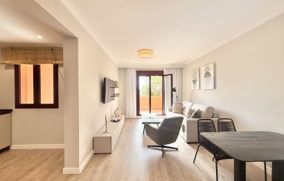 Resale - Apartment - Top Floor Apartment - Benahavís - Benahavís Centro