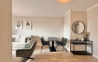 Resale - Apartment - Top Floor Apartment - Benahavís - Benahavís Centro