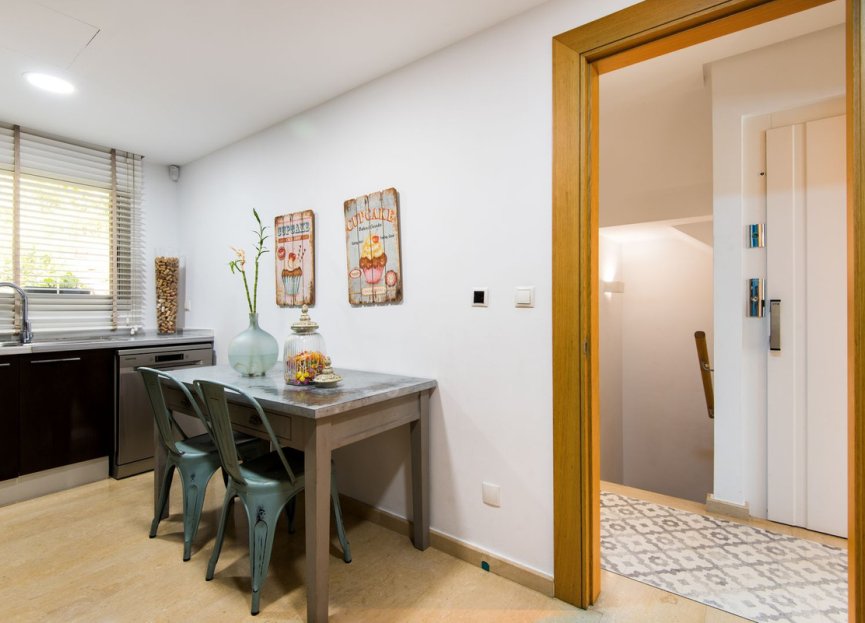 Resale - House - Townhouse - Marbella - Nagüeles