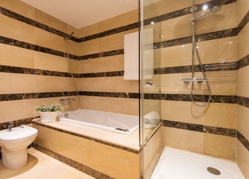 Resale - House - Townhouse - Marbella - Nagüeles