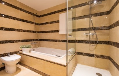 Resale - House - Townhouse - Marbella - Nagüeles