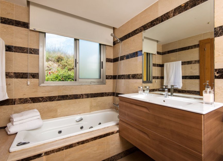 Resale - House - Townhouse - Marbella - Nagüeles