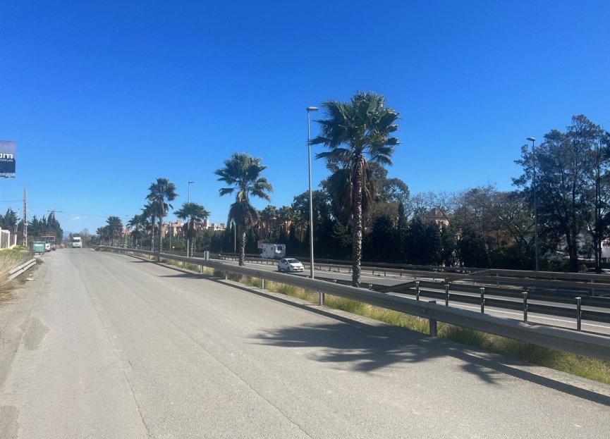 Reventa - Plot - Commercial Plot - Estepona - Estepona Centro