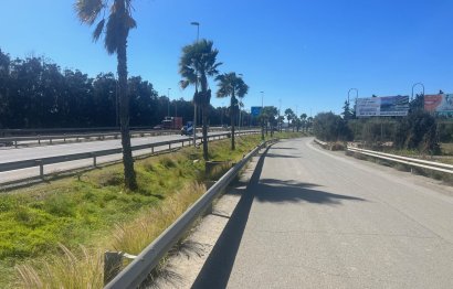 Reventa - Plot - Commercial Plot - Estepona - Estepona Centro