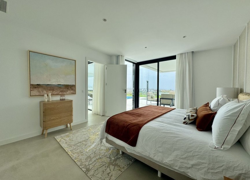 Resale - House - Detached Villa - Estepona - Cancelada