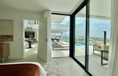 Resale - House - Detached Villa - Estepona - Cancelada