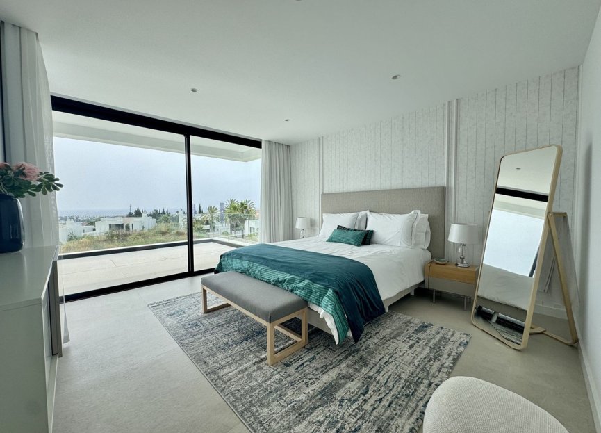 Resale - House - Detached Villa - Estepona - Cancelada