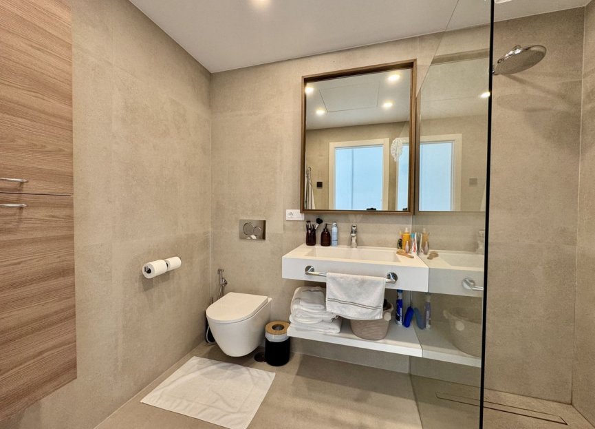 Resale - House - Detached Villa - Estepona - Cancelada