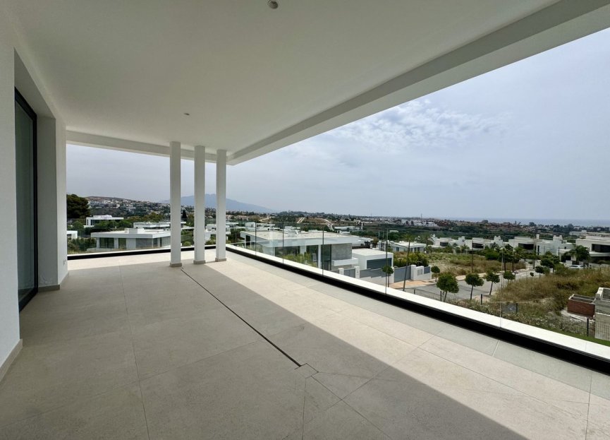 Resale - House - Detached Villa - Estepona - Cancelada