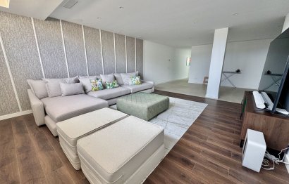 Resale - House - Detached Villa - Estepona - Cancelada