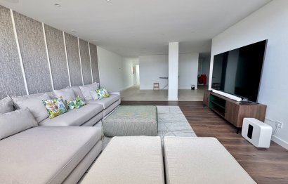 Resale - House - Detached Villa - Estepona - Cancelada