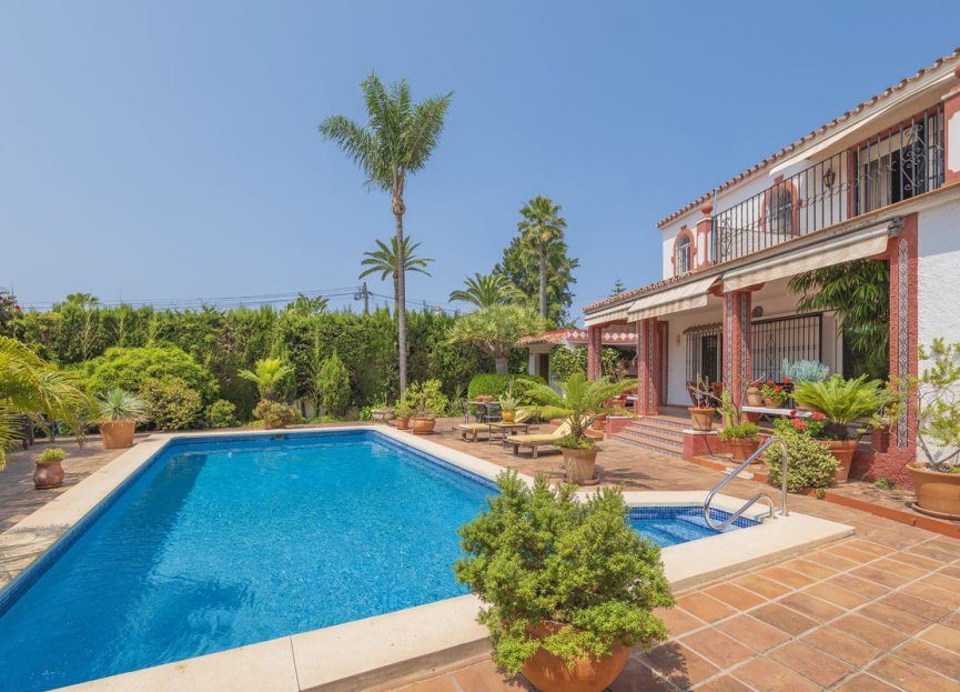 Resale - House - Detached Villa - Marbella - Marbella Centro