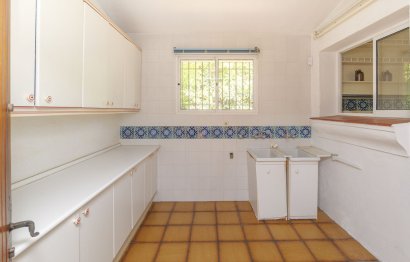 Resale - House - Detached Villa - Marbella - Marbella Centro