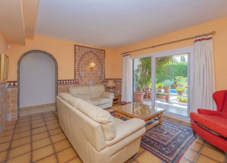 Resale - House - Detached Villa - Marbella - Marbella Centro
