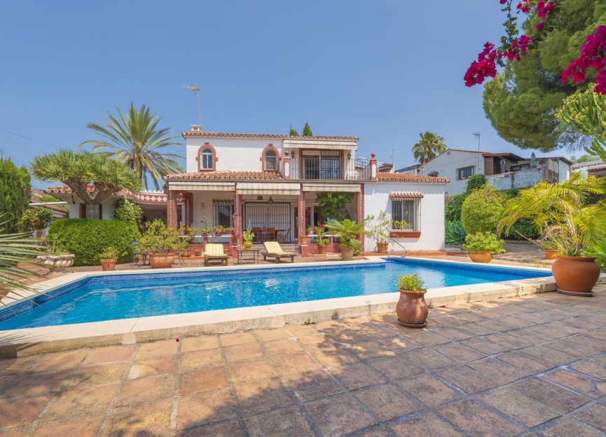 Resale - House - Detached Villa - Marbella - Marbella Centro