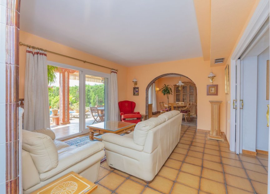 Resale - House - Detached Villa - Marbella - Marbella Centro