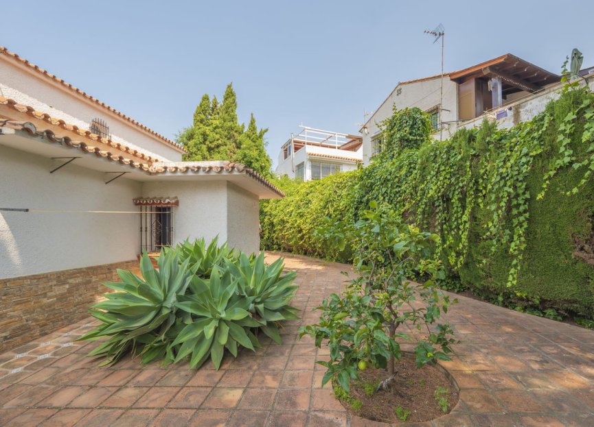 Resale - House - Detached Villa - Marbella - Marbella Centro