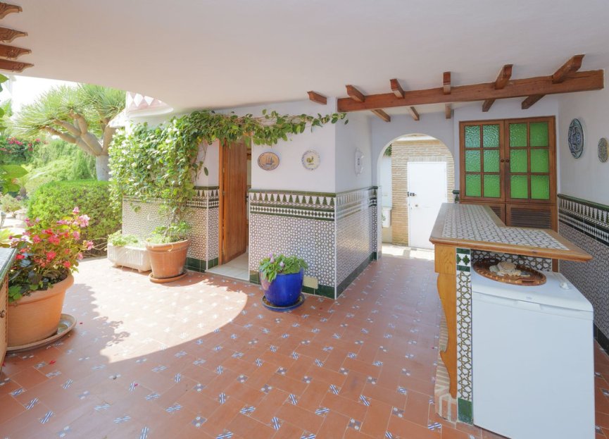 Resale - House - Detached Villa - Marbella - Marbella Centro