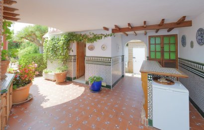 Resale - House - Detached Villa - Marbella - Marbella Centro