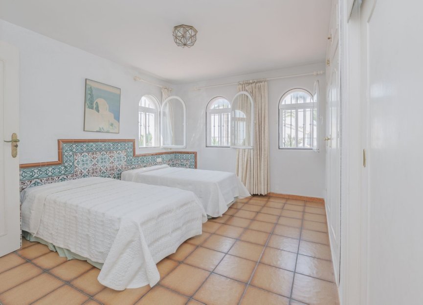 Resale - House - Detached Villa - Marbella - Marbella Centro