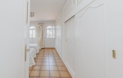 Resale - House - Detached Villa - Marbella - Marbella Centro