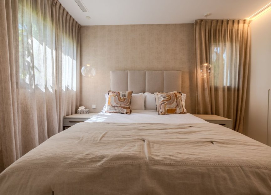 Resale - House - Detached Villa - Marbella - Puerto Banús