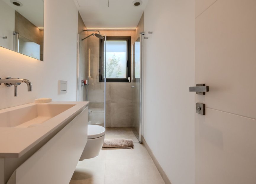 Resale - House - Detached Villa - Marbella - Puerto Banús