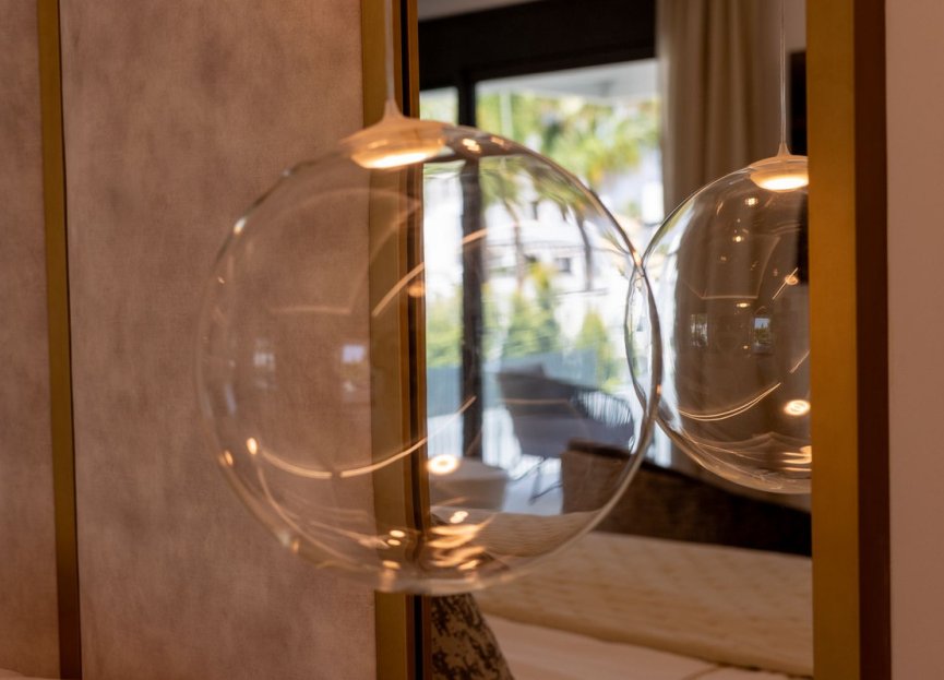 Resale - House - Detached Villa - Marbella - Puerto Banús