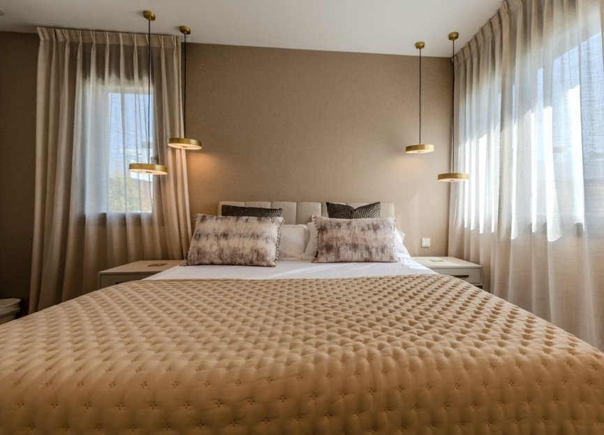 Resale - House - Detached Villa - Marbella - Puerto Banús