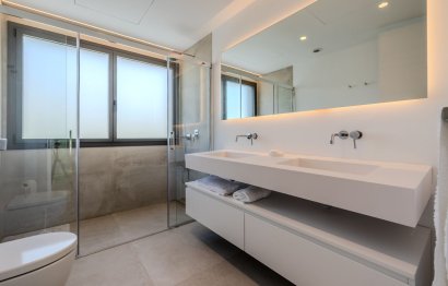 Resale - House - Detached Villa - Marbella - Puerto Banús