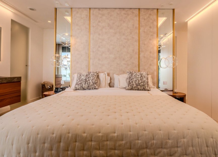 Resale - House - Detached Villa - Marbella - Puerto Banús