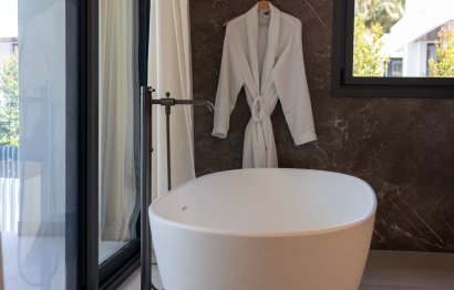 Resale - House - Detached Villa - Marbella - Puerto Banús