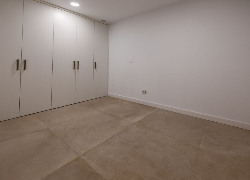 Resale - House - Detached Villa - Marbella - Puerto Banús