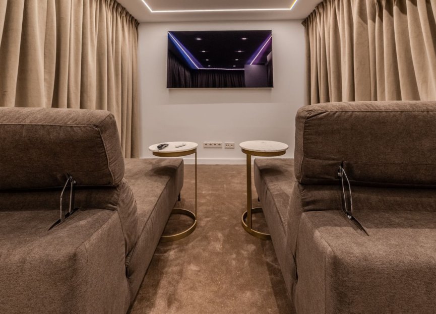 Resale - House - Detached Villa - Marbella - Puerto Banús