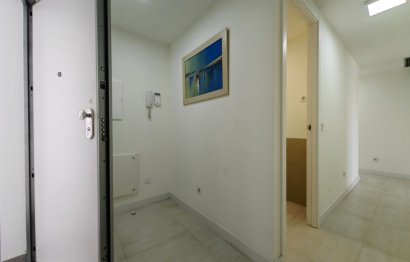 Resale - Apartment - Penthouse - Estepona - Estepona Centro