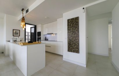 Resale - Apartment - Penthouse - Estepona - Estepona Centro