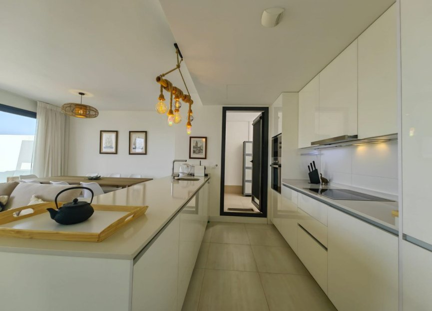 Resale - Apartment - Penthouse - Estepona - Estepona Centro