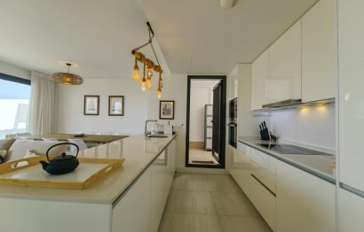 Resale - Apartment - Penthouse - Estepona - Estepona Centro