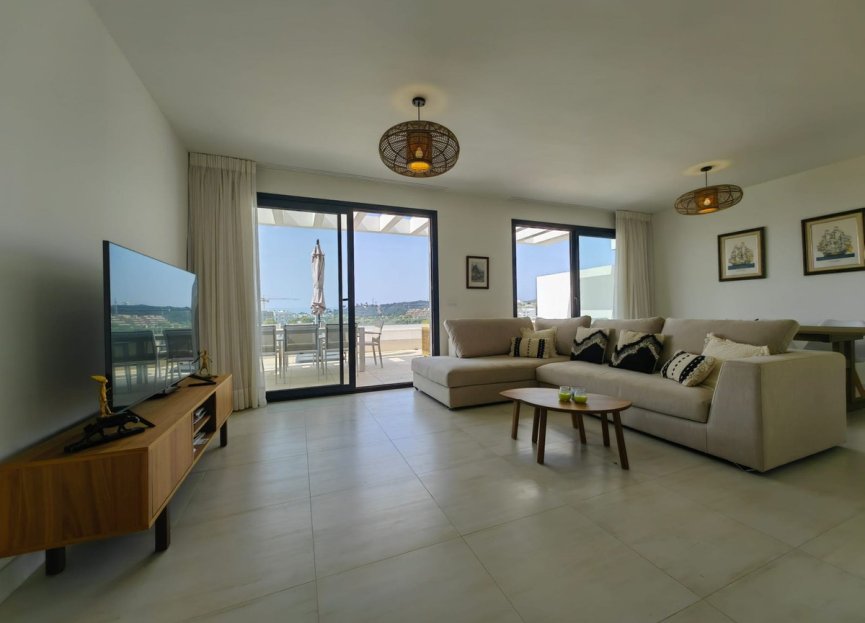Resale - Apartment - Penthouse - Estepona - Estepona Centro