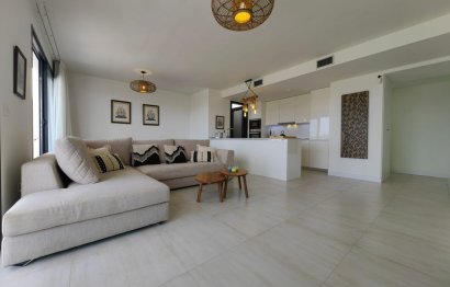 Resale - Apartment - Penthouse - Estepona - Estepona Centro