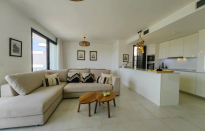 Resale - Apartment - Penthouse - Estepona - Estepona Centro