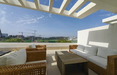 Resale - Apartment - Penthouse - Estepona - Estepona Centro