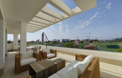 Resale - Apartment - Penthouse - Estepona - Estepona Centro