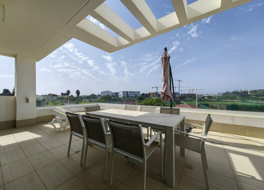 Resale - Apartment - Penthouse - Estepona - Estepona Centro
